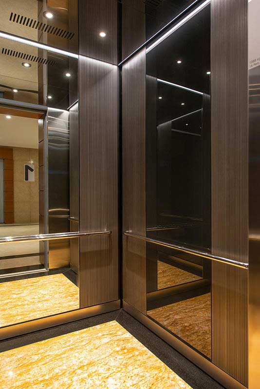 آسانسور استیل
